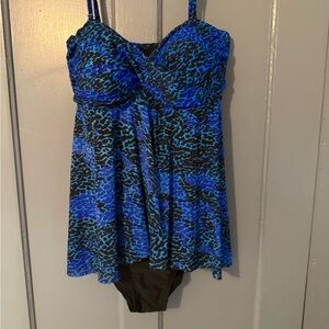 Elegant Blue and Black Women's Swim Dress… no tags but never wore